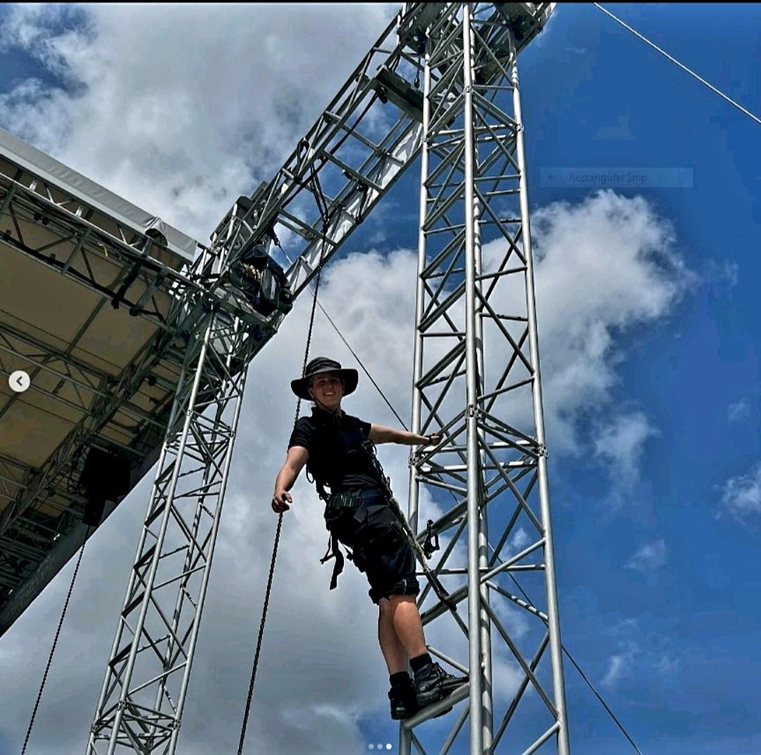 KStuWil's tweet photo. @MaryTilesTexas This girl, who did get a college degree (and a lot of debt) and learned that life is better and more lucrative as a #WomanInConstruction at @BuschGardens https://t.co/vblaRPfCwj