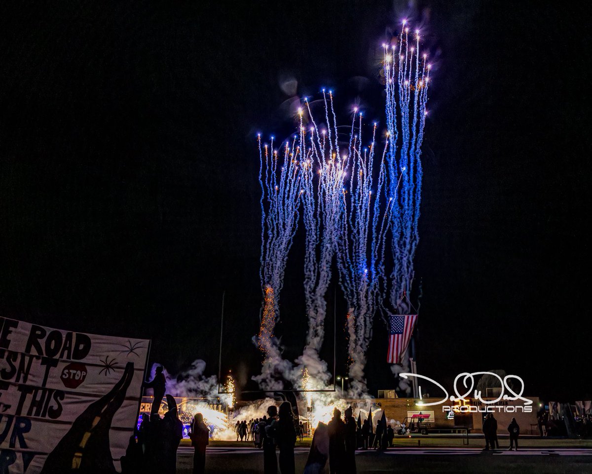 DWProductionsTN's tweet photo. The night started with fireworks and ended with fireworks. Mavericks take the show on the road next week @ Macon Co.  FULL GALLERY ➡️ https://t.co/UGbNQixouE https://t.co/wpeRBcxWjV