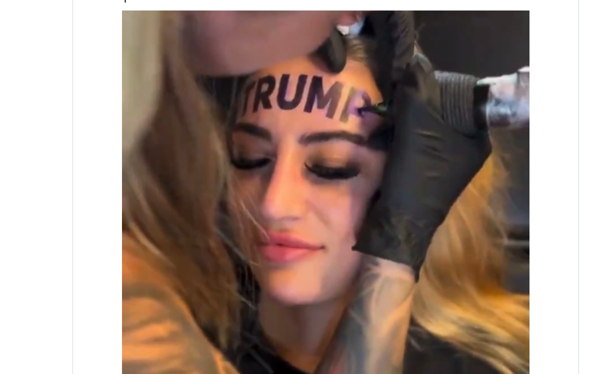 DecemberSnow152's tweet photo. @KellyLMcCarty Speaking of Corona Virus and the Mind Virus...
I tweeted the Corona #TrumpStamp back in early 2016 warning that the Mark is In The Forehead (the mind) and Not On The Forehead. So here we are after the WarpSpeed democide and people are in a trance and couldn't care less. Biblical. https://t.co/KNnzIWSHYs