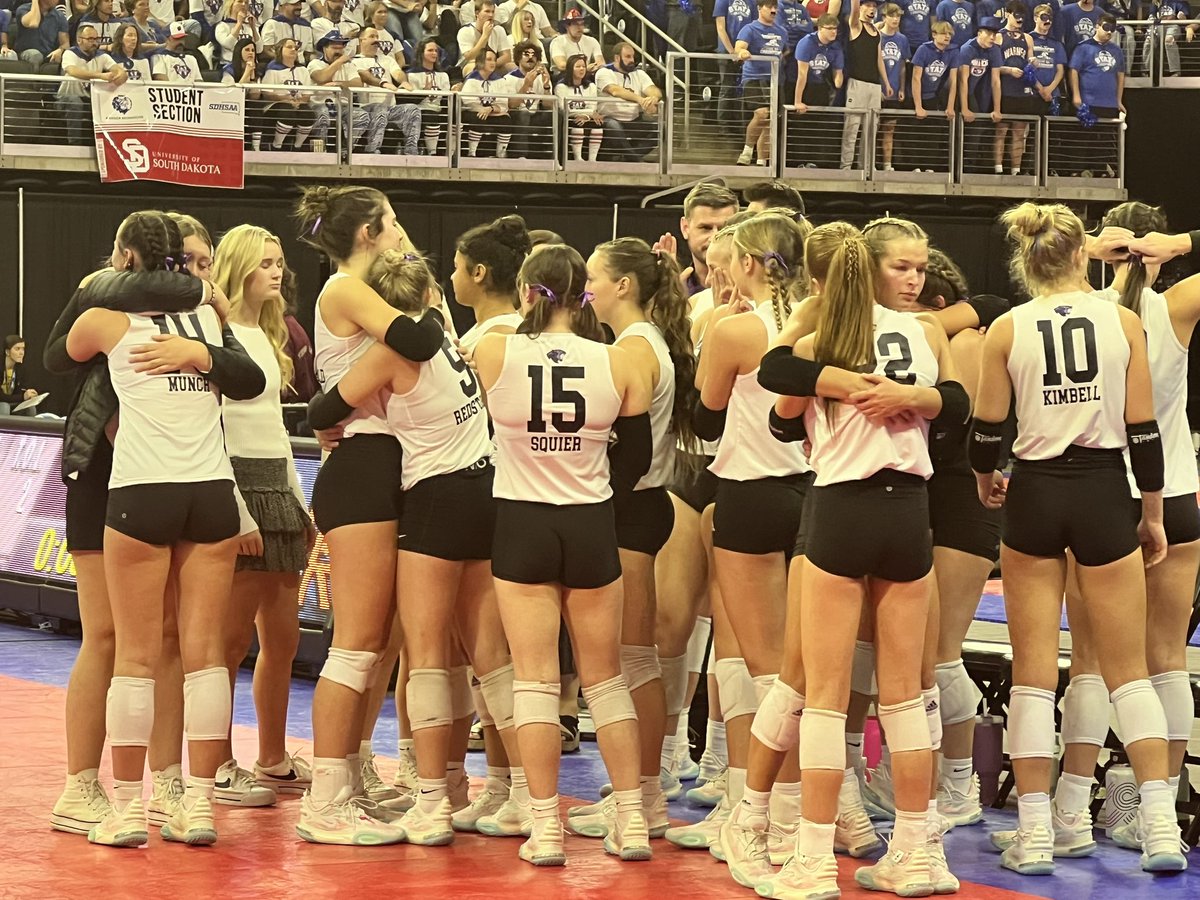 Final:
Dell Rapids def. Dakota Valley for the Class A state championship in 4 sets.

#SDPreps