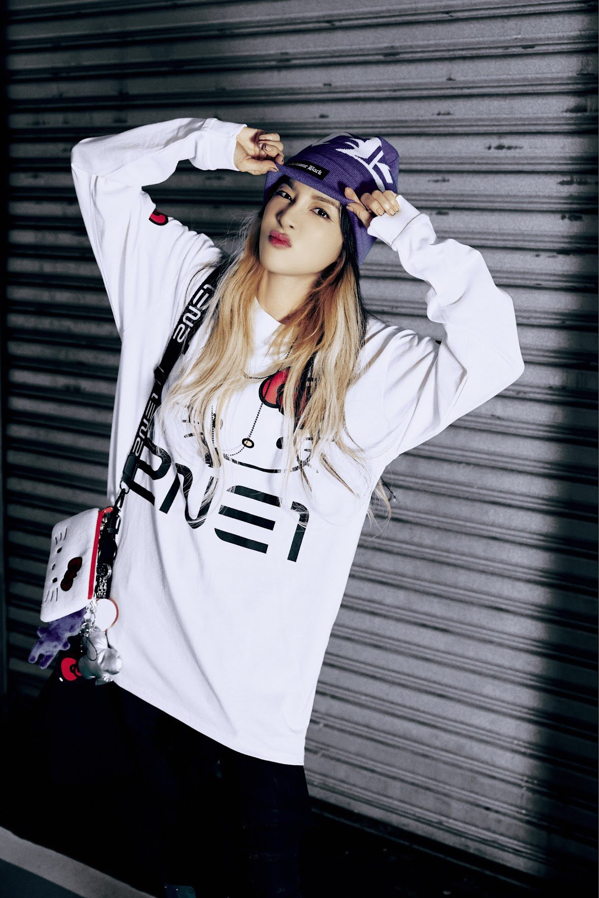 TokuDeals Main | 🎉 2NE1 x Hello Kitty Collaboration