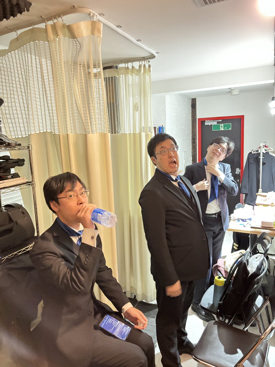 FourJoyステージ始まりました！

出番に向けて集中力を高めるCJ一同