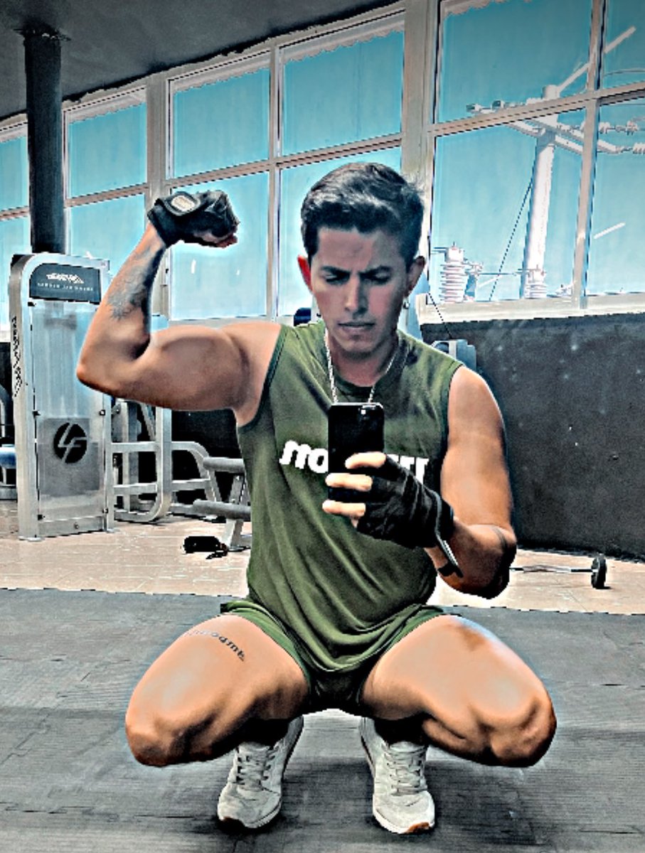kikeboy2112's tweet photo. Soltero pero agusto 🫶🏻

#2024MAMAAWARDS #Arcane #ArcaneSeason2 #gymboy #gymbros #gymcrusing  #gymfitness #solterocotizadous #gay https://t.co/lDlvSTSbZd