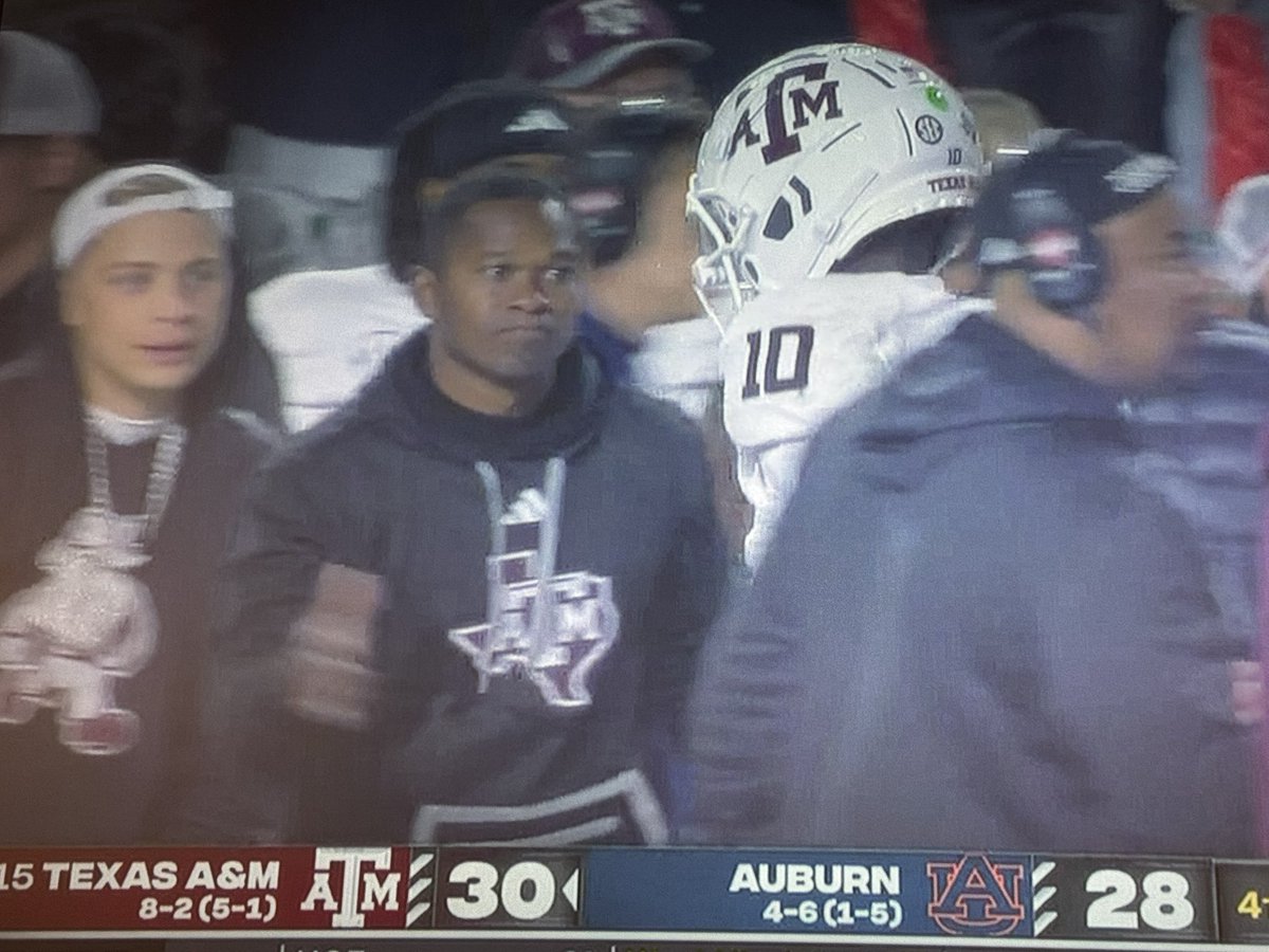 We see you <a href="/CoachTOdom/">Coach Odom</a>  👀
Doing great things! 😎
#WEBTGHNL