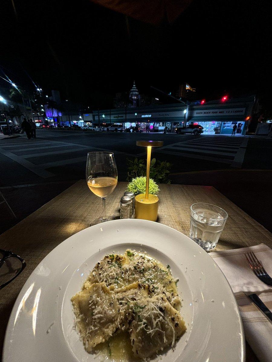 KineticHeidi's tweet image. Travel to Ecuador 🇪🇨 
Adventure Racing World Championship 2024 @ARWorldSeries 
Pit stop: Miami 
Making the most of every day! 
#travel #adventureracing #arwc2024 #business #events #strivingforexcellence #miami #ecuador #usa