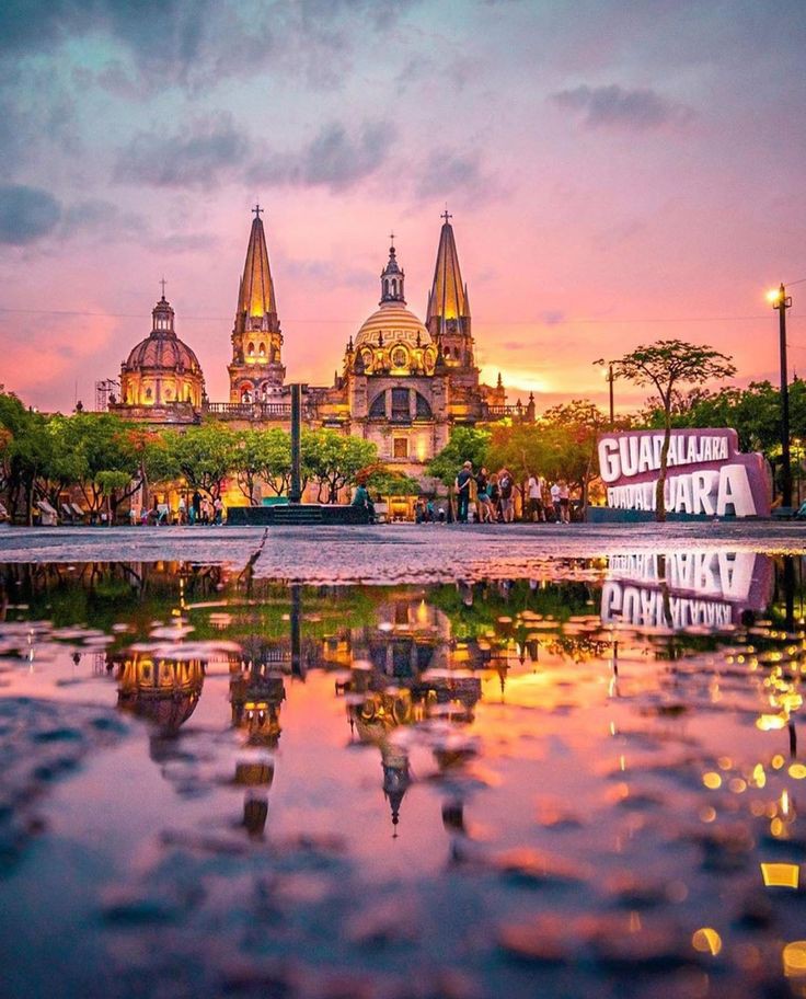Zolar_mexico's tweet photo. ¿Invita a zolar para conocer nuevos lugares 📸💕 

unanse con la etiqueta: 
#ZOLAR 

Si comparte con zolar hay muchas lugares tambien de edomex interesantes que puedan visitar 🇲🇽 @ZOLARofficialTH ?

#ZOLAR #Zolarmexico #Zolar_family https://t.co/sWe1PK01u9