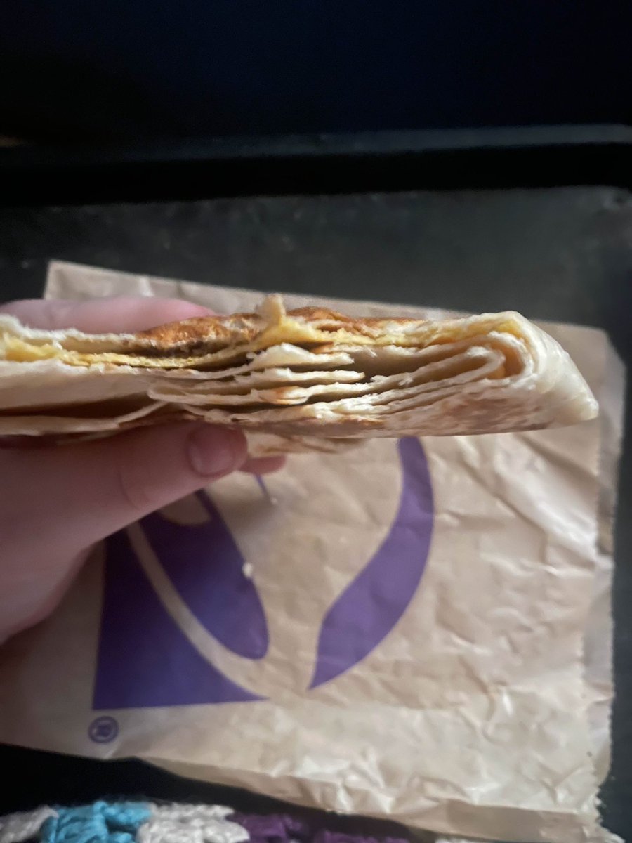 Notaslowsloth's tweet photo. @tacobell umm https://t.co/dvCnYlqV2X