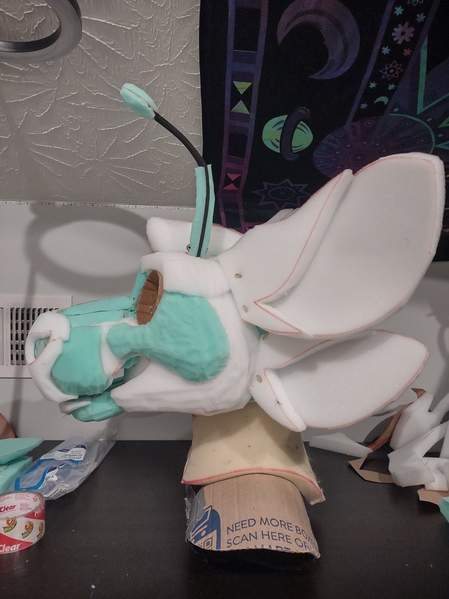 PMCsuits's tweet image. WIPs of the headbase for my next com! 🛸👽🐄🐮