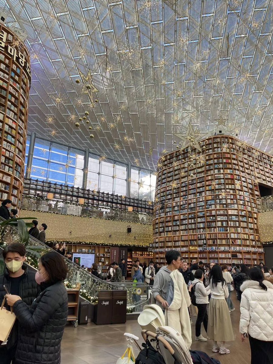 福利姬挚爱ᝰꫛꫀꪝ一生分享的黄推图片3 - 网红私拍内容