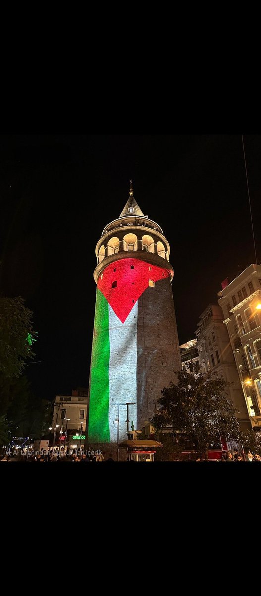 esma_4748's tweet photo. Nemruta sormuşlar;
Nasıl bu kadar zalim oldun  diye?
Nemrut cevap vermiş ,
Kimsenin sesi çıkmadı!!!
ondan demiş. https://t.co/xcZ1dhzREh