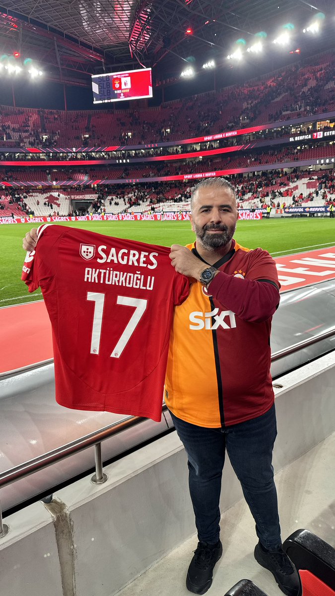 serdar_ymn31's tweet photo. @ccresscent Kaptan bizi kırmadı gerekeni yaptı 💛❤️🇹🇷 https://t.co/myHC3vHxo4