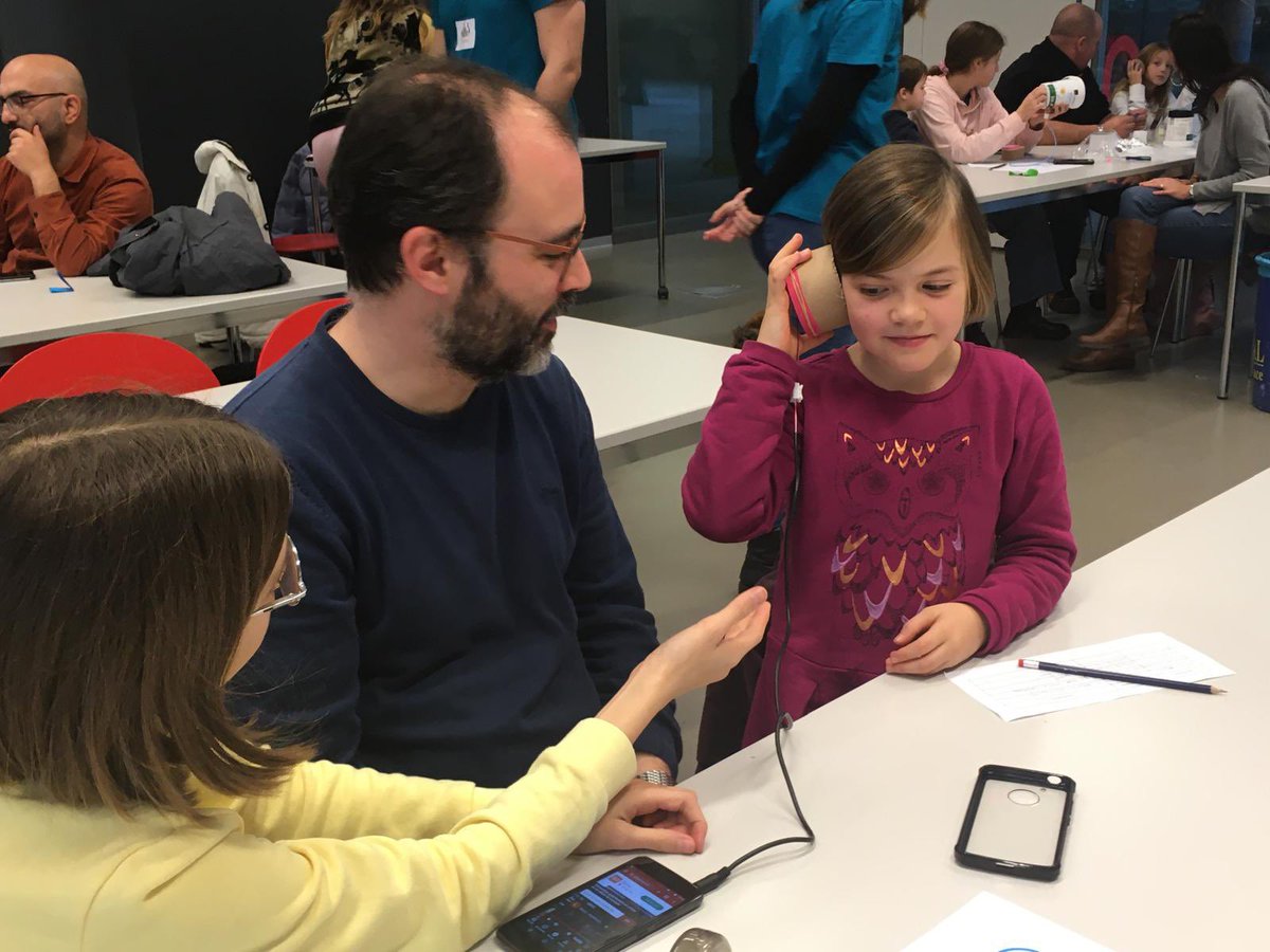EPFL_SPS's tweet image. Merci aux 260 jurassiens et jurassiennes qui ont passé hier, une journée à la découverte des sciences, à l’@EPFL. Des ateliers dans les domaines scientifiques et techniques variés, un show de physique, la découverte de l’EPFL et une remise des attestations étaient au menu.