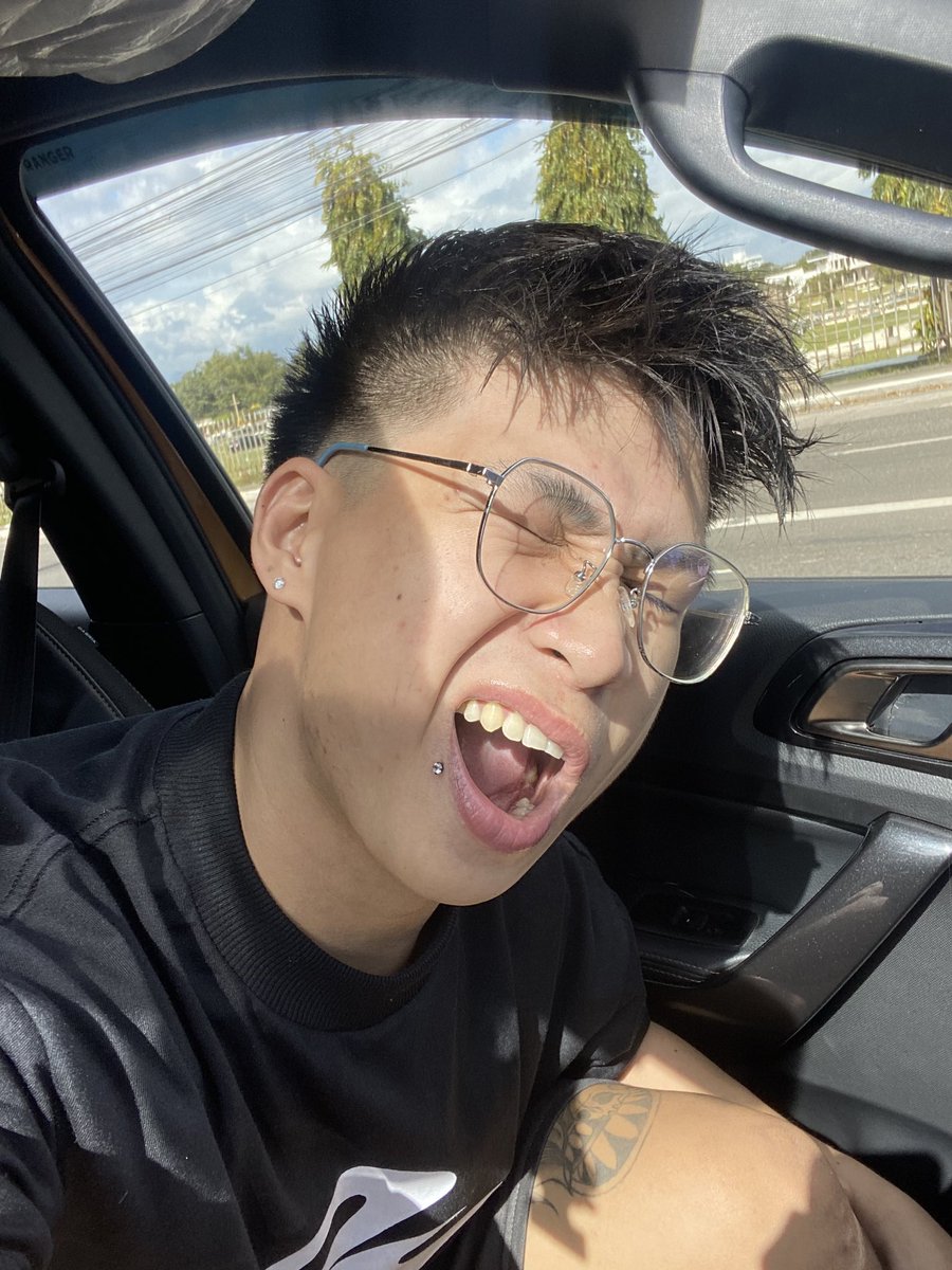 cleanJeksDVO's tweet photo. Yung pinasok nya na tt nya sayo HAHAHA chaaawoott😅 https://t.co/tqwSFQTH6E