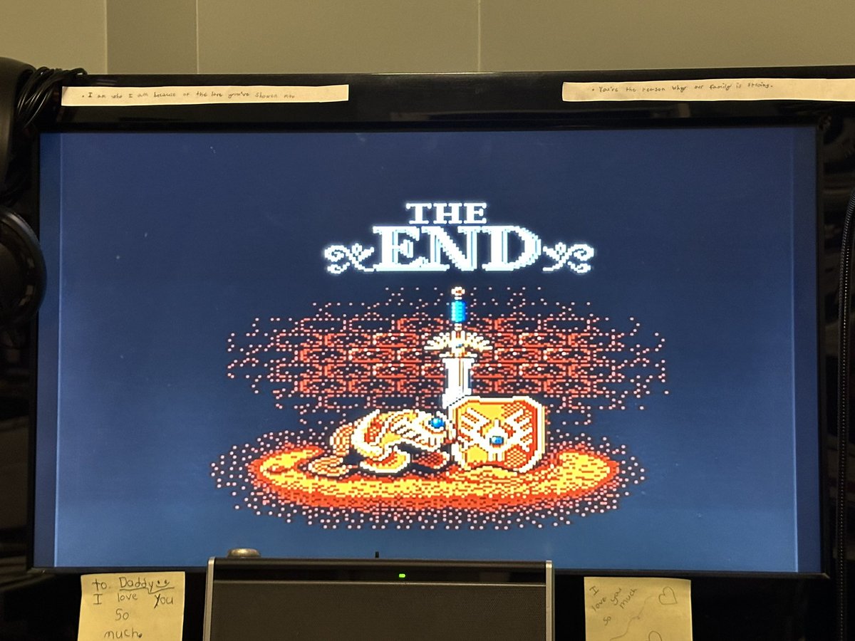 ACDecepticon's tweet photo. Take Dragon Warrior 1 and add improvements on everything and you get this game…and oh yeah, you still have to grind a lot. Hey @polykill I just played for the first time and #justbeatit Dragon Warrior 2 on the NES. https://t.co/80auPi1RUH