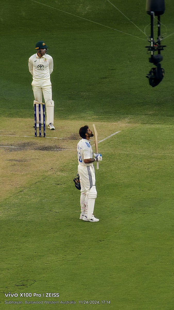 Cricket Picture that Goes Hard tweet media