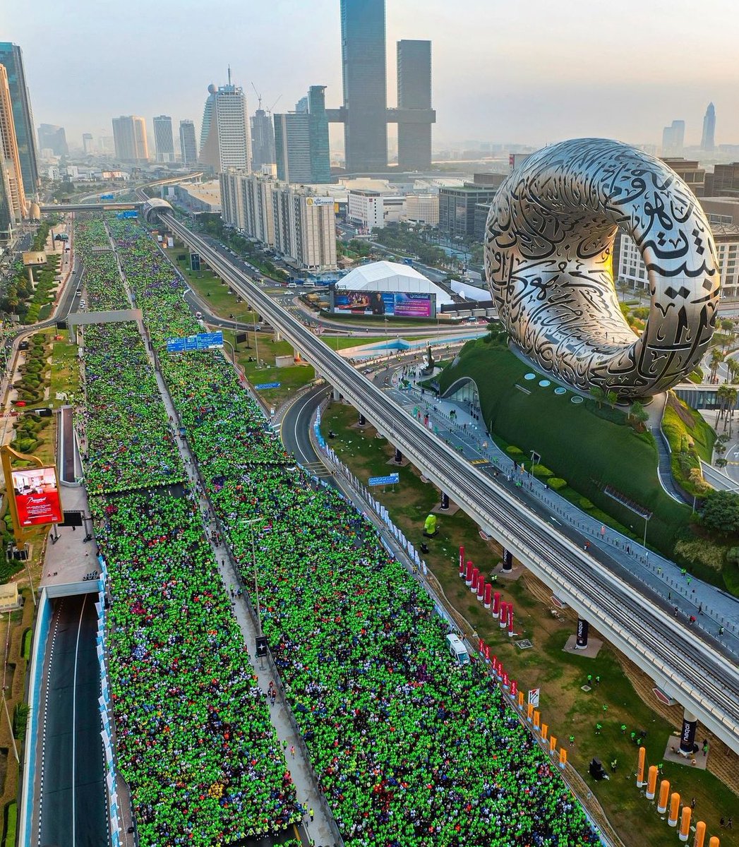 SAlwashahi's tweet image. Only in Dubai ❤️