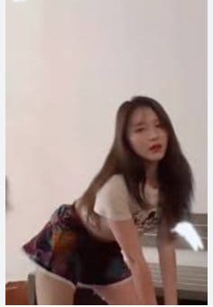 un20170121's tweet photo. Vidio viral vior onic donk kk ONIC VIOR BLUNDER 15 MENIT
ONIC VIOR
Video 👇
https://t.co/p4xOfz7dlk

https://t.co/p4xOfz7dlk https://t.co/xxDA3dFmGG