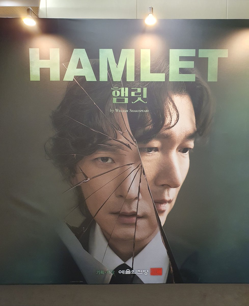 tjhsfd's tweet photo. You are the only Hamlet in my life! 
fabulous, outstanding,  stunning,  gorgeous, beautiful, speechless and so on - these descriptive words are not enough for you. https://t.co/C0VgdpuZil