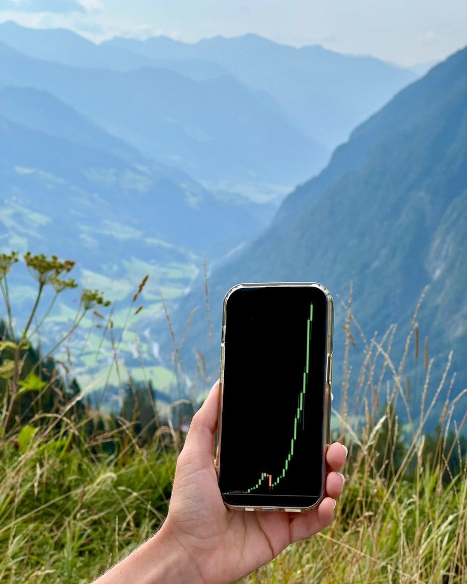 🚀"One Meme Coin a Day" experiment on DeSwap! 🌟NO.228

⛰While climbing outdoors, I couldn't resist pulling out my phone to check the price of $___. 📱

1️⃣ Follow <a href="/DeBox_Social/">DeBox</a> &amp; <a href="/DeSwap_Official/">DeSwap🟩（meme增强版）</a> 📣
2️⃣ Like, retweet, and comment with your DeBox wallet address and recommended