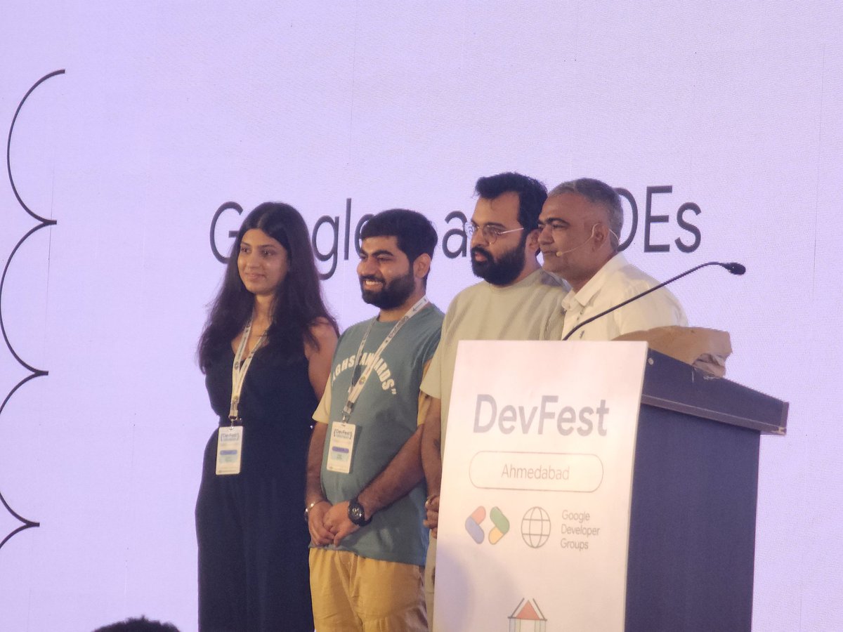 idestinytechlab's tweet image. Googlers and GDEs around us...! Tech-enthusiasts in @GDGAhmedabad
@iRomin @manvar_harsh @imthepk
Glad to see you guys..! Inspiration for thousands..!
#GDGAhmedabad
#DevFestAhm
#GoogleDeveloperGroups