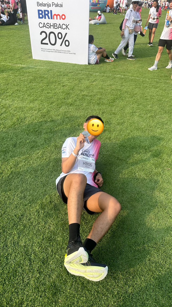 juicyummy04's tweet photo. Terharu…. 😭
Akhirnya bisa finish juga 10K, walaupun latihan hanya beberapa kali aja
#proudofme https://t.co/6CoDUFxv9c