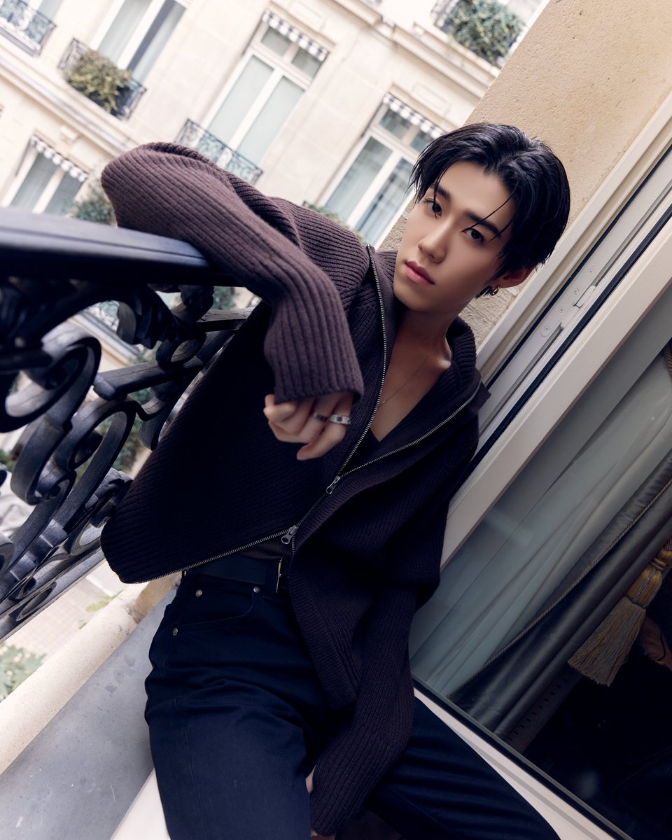PPKrit_Ent's tweet photo. Special memories made with PP Krit – thank you, @oppo for these unforgettable moments 📸💫
#OPPOParisPhotoxPPKrit
#OPPOimagineIF
#OPPOxParisPhoto
#PPKritt https://t.co/YDUktnEo4u