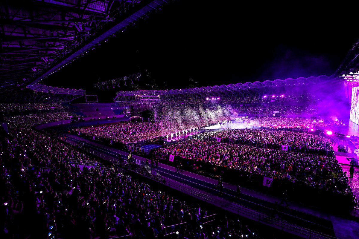 svt_sched's tweet photo. 💌 "I've never heard about SEVENTEEN this year why did they win Artist of the Year?"

- NANA TOUR VOD sold in 146 countries, became the best selling digital VOD in weverse platform

- Follow to ASIA Sold out Stadium Tour
*Rajamangala Stadium 

(+)
#seventeenschedule https://t.co/dATefDCAOm