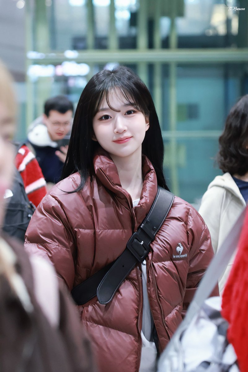 Tt_Haewon0225's tweet photo. 241124 베이징 입국
#NMIXX #엔믹스 #해원 #HAEWON https://t.co/DCGWA0tTkG
