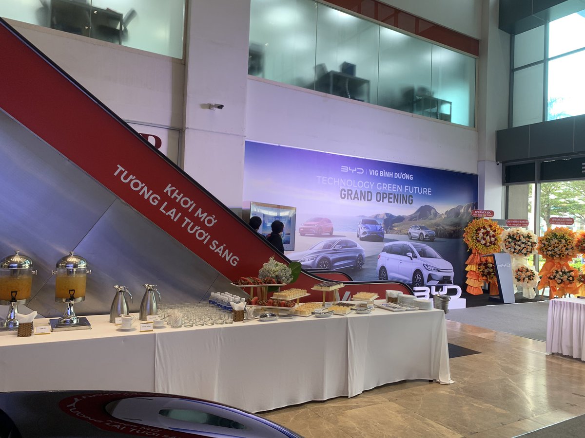 Xcar VN tweet media