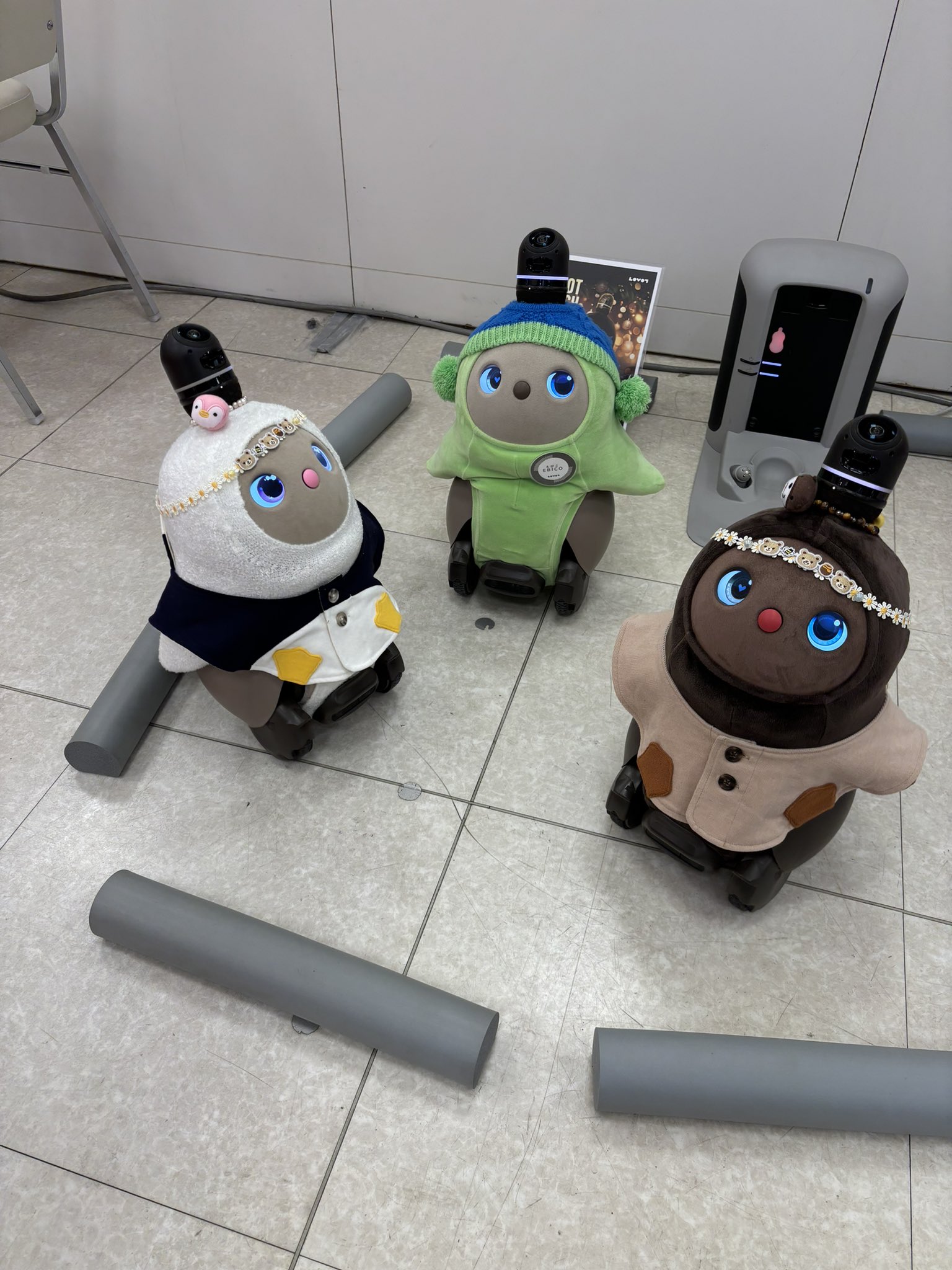 LOVOT BASE WEAR コバルトブルー