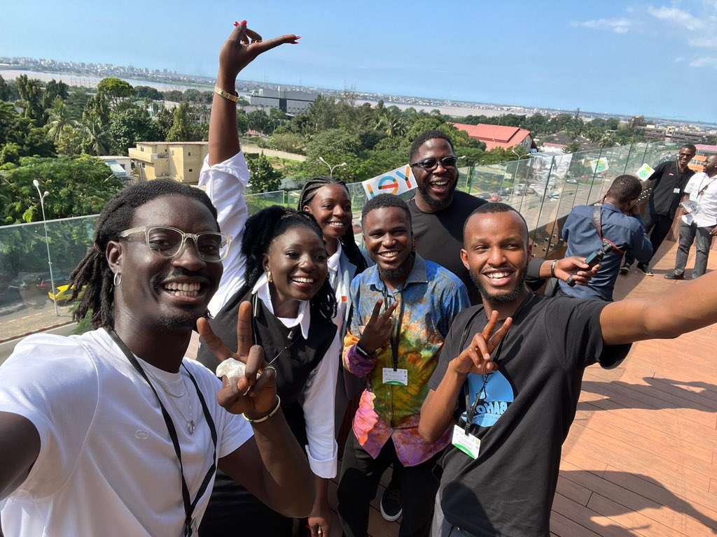 BryanChesoli's tweet photo. 🌍 Africa's youth are the driving force behind the continent's future. It's time to harness the power of young changemakers, entrepreneurs, and leaders to create a sustainable, thriving Africa. Let's empower them to lead the change! #YouthEmpowerment #AfricaRising #Changemakers https://t.co/oKOpTe8kZp