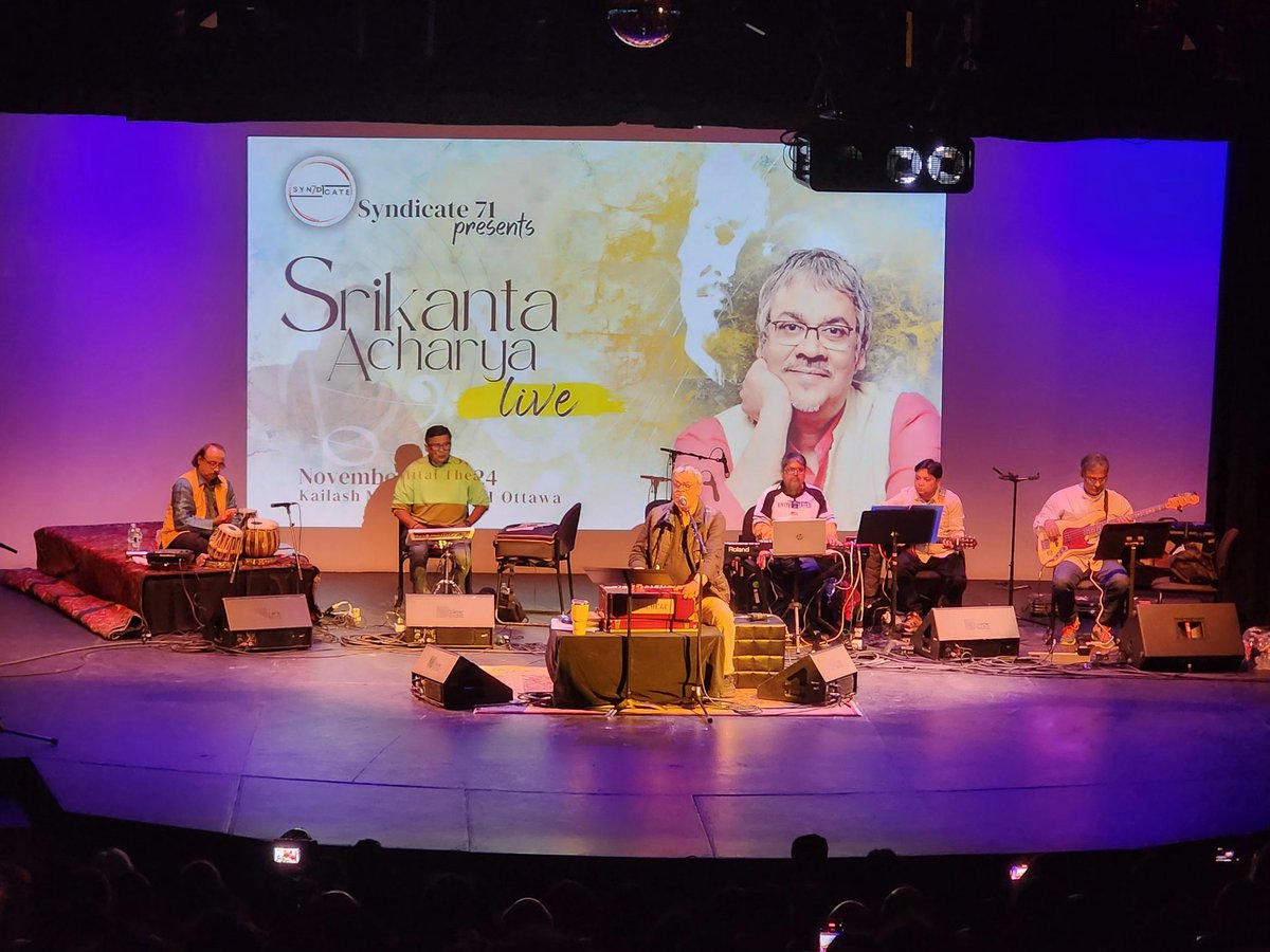 daskallyan's tweet photo. Golden Voice of #WestBengal in #Ottawa

Shri Srikanta Acharya, the renowned artist from West Bengal, captivated the Ottawa Bengali audience with his soulful renditions of #RabindraSangeet, old #HindiSongs, #Ghazals, and #ModernBengali music. https://t.co/4f2q8EGbYa