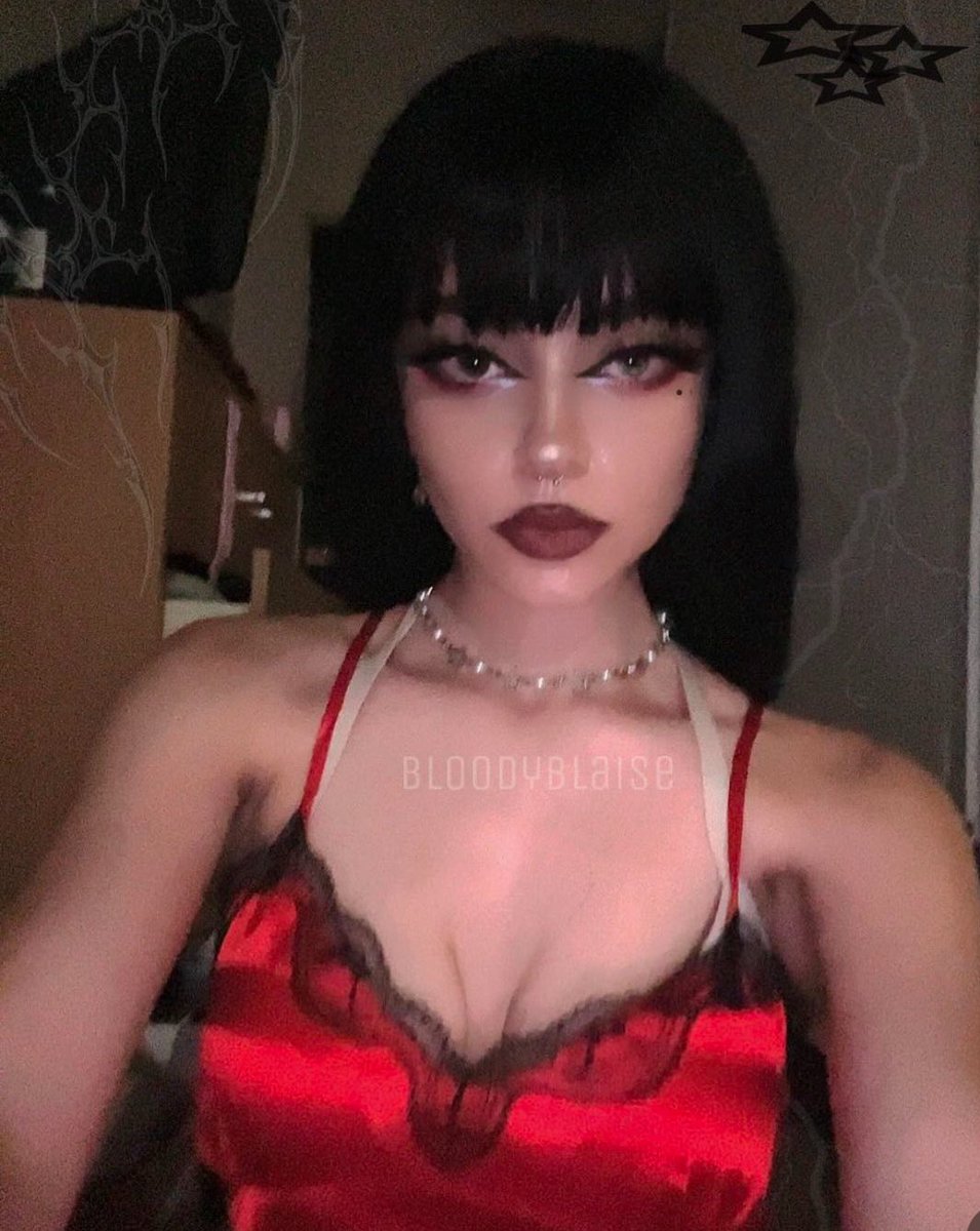 😨