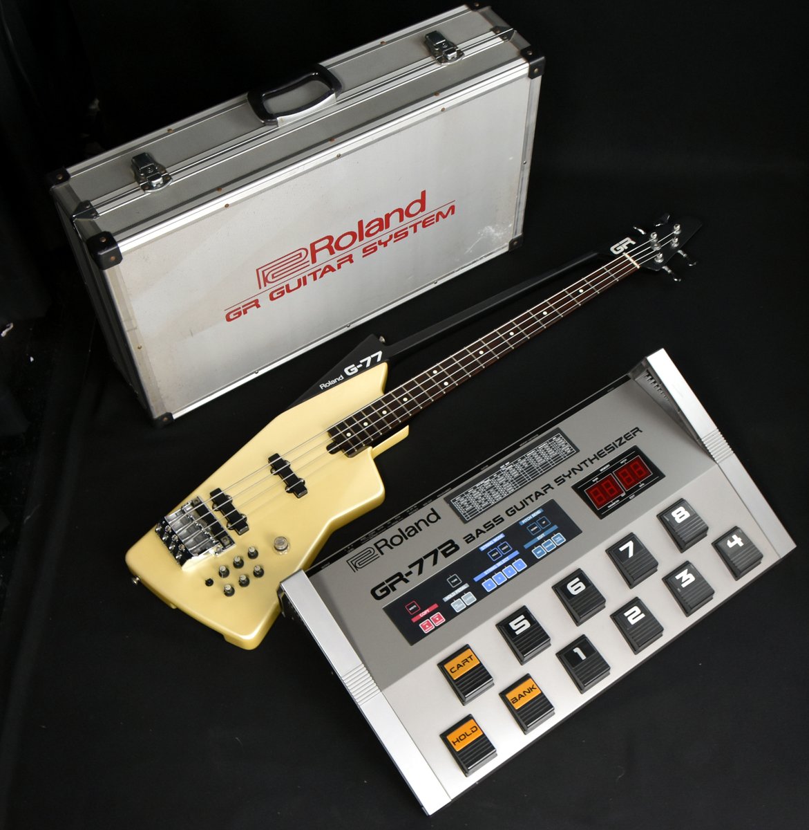 中古入荷速報】往年のシンセベースセットが心斎橋に！発売開始します