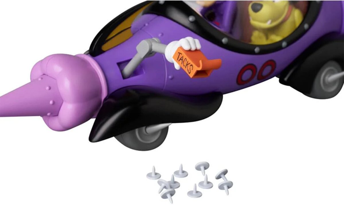 PoliplasticPod's tweet photo. A los que ya estamos canosos nos ha saltado una lagrimita al ver el coche de #PierreNodoyuna y Patán que ha presentado #MAFEX que aunque no esté articulado va a tener un lugar de honor en nuestra colección
#AutosLocos #DickDastardly #Mutley #MeanMachine #WackyRaces #HannaBarbera https://t.co/Rb7khVNgTc