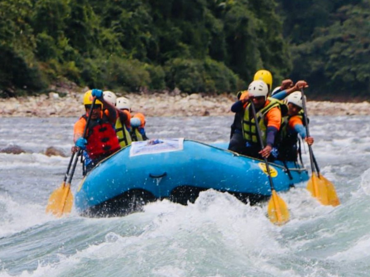 Spearcorps's tweet photo. Gunners of #SpearCorps in collaboration with #ArmyAdventureWing flagged off a 100 Km #WhiteWaterRaftingExpedition on the #Siyom River from Thumbin, in West Siang District, #ArunachalPradesh.
The adventurists will navigate through rapids and push their limits with grit and determination, promoting #AdventureTourism in #ArunachalPradesh.
#IndianArmy
@adgpi
@easterncomd
@MyGovArunachal
@ArunachalTsm
Facebook - https://t.co/wItbZwFPp9
Instagram - https://t.co/ReYJJtpJst