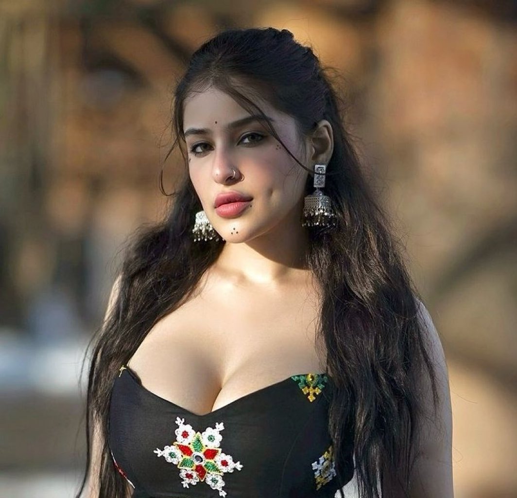 iTv_Spicy's tweet image. Ranking Poll (Week 7) 

Like &amp;amp; Retweet if you are supporting 
#EdenRose

(Results will be announced on Monday 7PM) 

#Biggboss18 || #Biggboss || #BB18