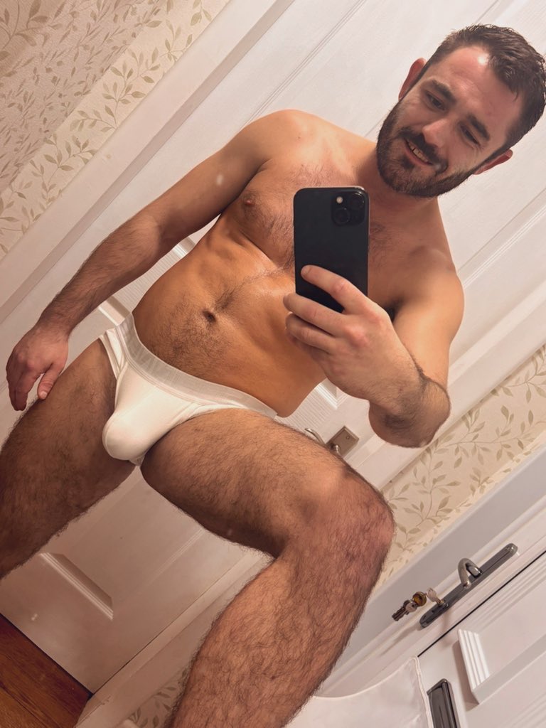 DannyboyyyUK's tweet photo. Shhhhhhh 😏😈😉 https://t.co/oP1c95P5FM