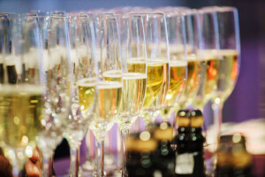 wineworldnews's tweet image. The DO Toro has updated its rules and regulations and now allows the production of sparkling wines tinyurl.com/2sbjamb3 #sparkling #wine #sparklingwines #winelover #wineworldnews @VinodeToro @LuisGutierrezSD @2002Vinos @timatkin @dpen_cc @noble_selection @ICEX_