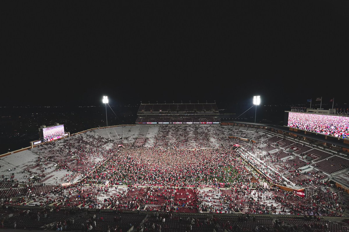 MattyRom's tweet image. Season 20 has come to an end. It is amazing how many people come together to pull off a GameDay experience. I’m looking forward to season 21 in August!