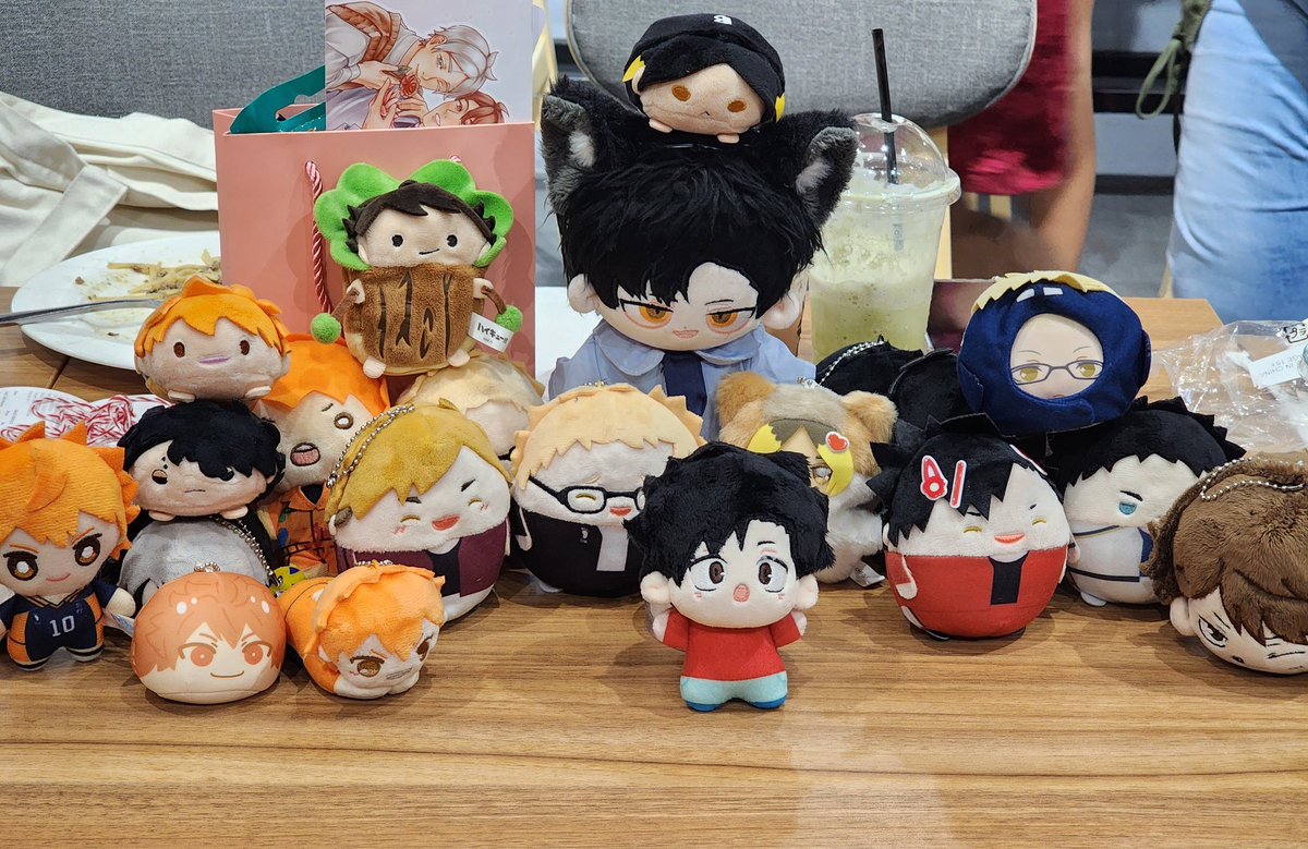 cutie hq babies spotted on <a href="/kuroocse/">Lower The Net: A Kuroo Birthday CSE</a> .ᐟ 🤍

#KurooLowersTheNet ✨️