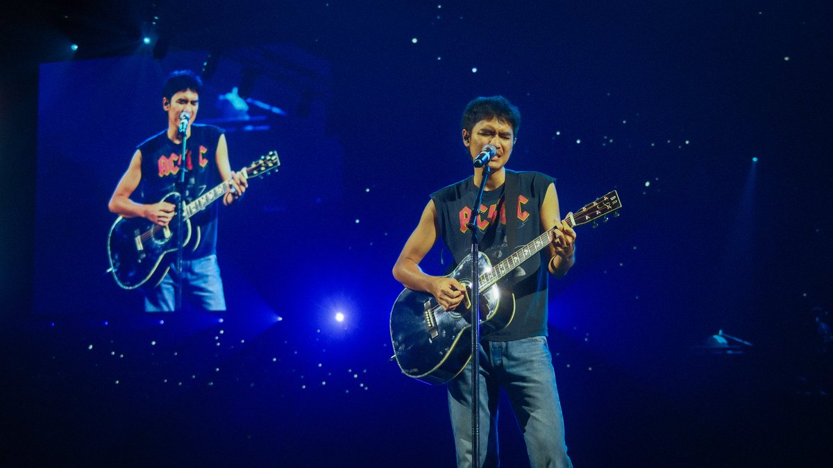 StudioMaxina's tweet photo. ทุกภาพที่ถูกปล่อยออกไป คือความตั้งใจที่จะให้มันเป็นแบบนั้น เล่าจังหวะความรู้สึก และอยากให้คนดูก็ได้รับความรู้สึกนั้นร่วมกัน
ขอบพระคุณทีมทุกคน ขอบคุณพี่ป่าน พี่กบ GmmShow และ Studio H ที่ชวนไปร่วมสนุกครับ
#JOEYPHUWASIT
#ออนซอนเดย์
#maxinastudio
#คาเมร่า https://t.co/FVv1pvbMwK
