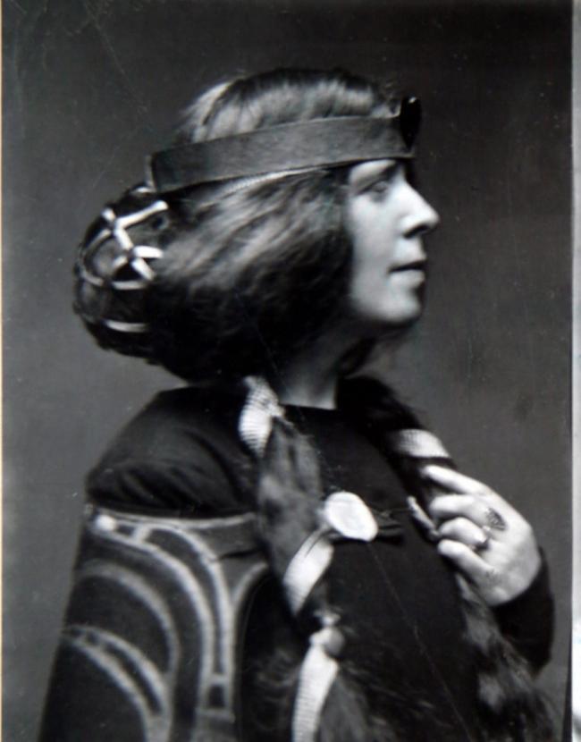 womensart1's tweet image. Some of the artists born in the month of #November - 
Lois Mailou Jones, Margaret Macdonald,  Georgia O’Keeffe &amp;amp; Joni Mitchel...