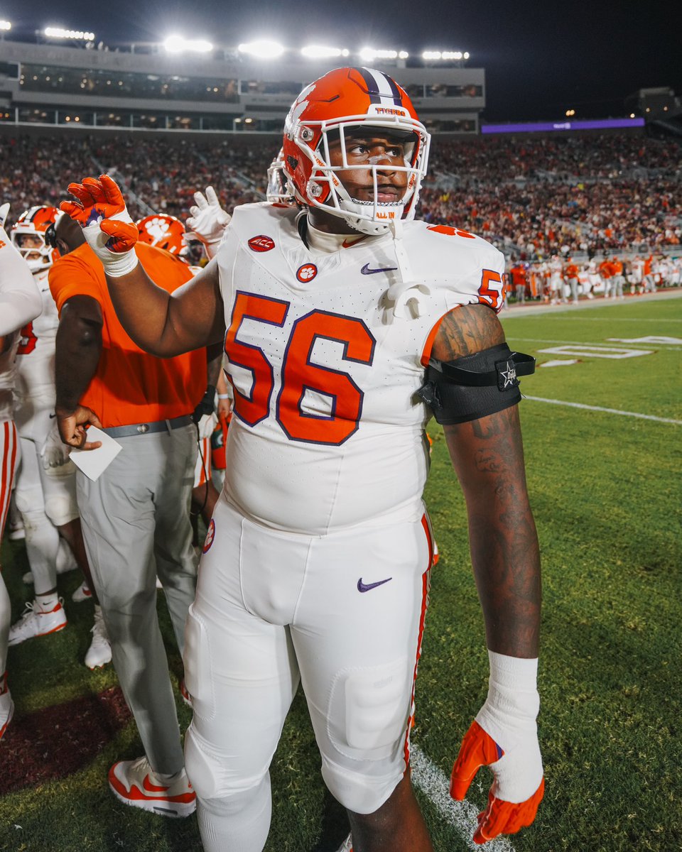 Clemson family please continue to donate to <a href="/110Society/">110 Society</a> Go Tigers!!🧡