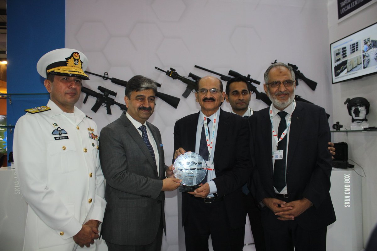 Defense_Talks's tweet photo. Lt General (r) Muhammad Ali, Defence Secretary, government of Pakistan, visited the SHIBLI booth at the 12th International Defence Exhibition And Seminar (IDEAS-2024) and unveiled the SHIBLI's new product, Skua-MP Pro Forward Observation Artillery Device (FOAD). 🇵🇰 https://t.co/vbebZSfPSf