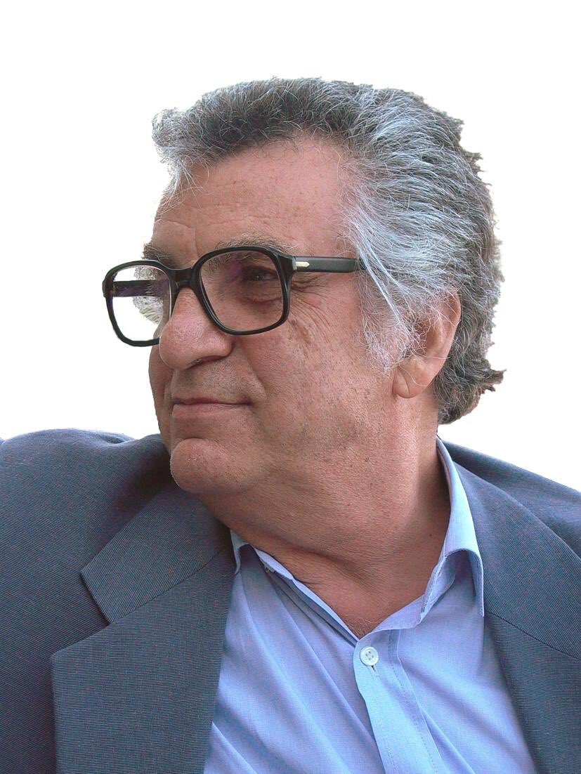 Biricik hocamız, 
Ailemizin babası, 
Canımız öğretmenimiz 
Prof. Sami Şekeroğlu
Öğretmenler gününde aramızdan ayrıldı. 
Bazı acıları tarif etmek imkansız.