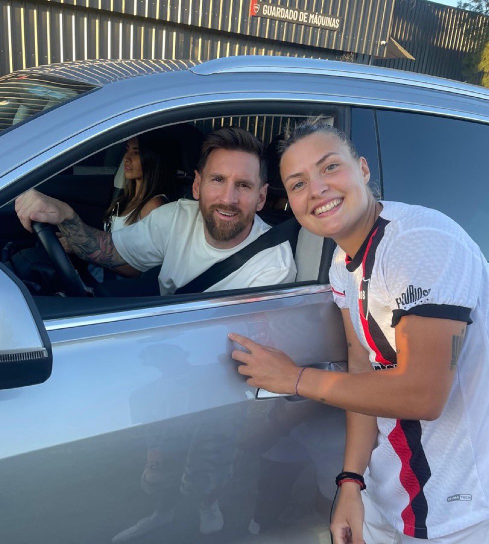 WeAreMessi's tweet photo. Leo Messi with @juulilema https://t.co/kiVmWQ0Cgn