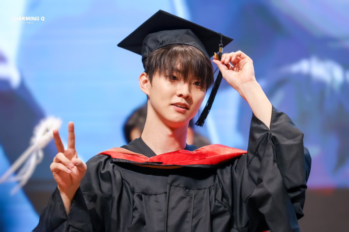 241124
#더보이즈 #THEBOYZ #TBZ 
#지창민 #큐 #Q #キュー