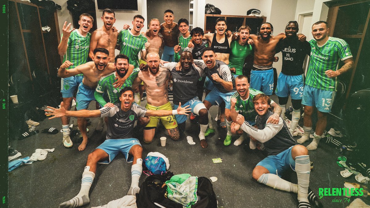 YOUR SEATTLE FREAKIN' SOUNDERS‼