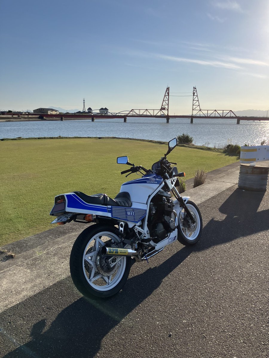 tatetate45's tweet photo. ぷらーっと
筑後川昇開橋
三池港 https://t.co/uaik5NqZ8R